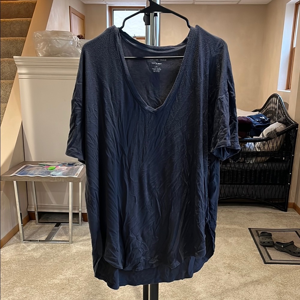American Eagle dark grey V-Neck Top size L.